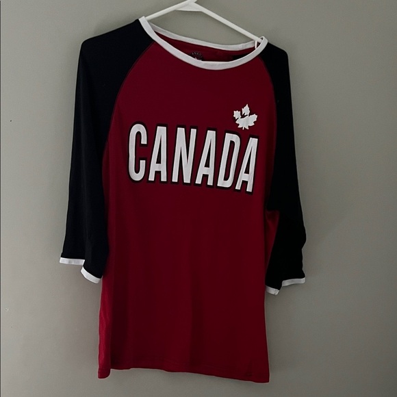 Canada Weather Gear Tops - Canada Weather Gear Red Black Raglan Shirt Large Heritage Sportswear